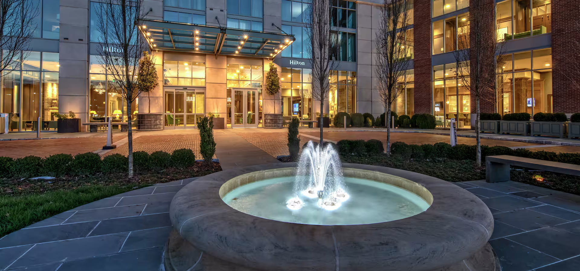 Hilton Nashville Green Hills exterior